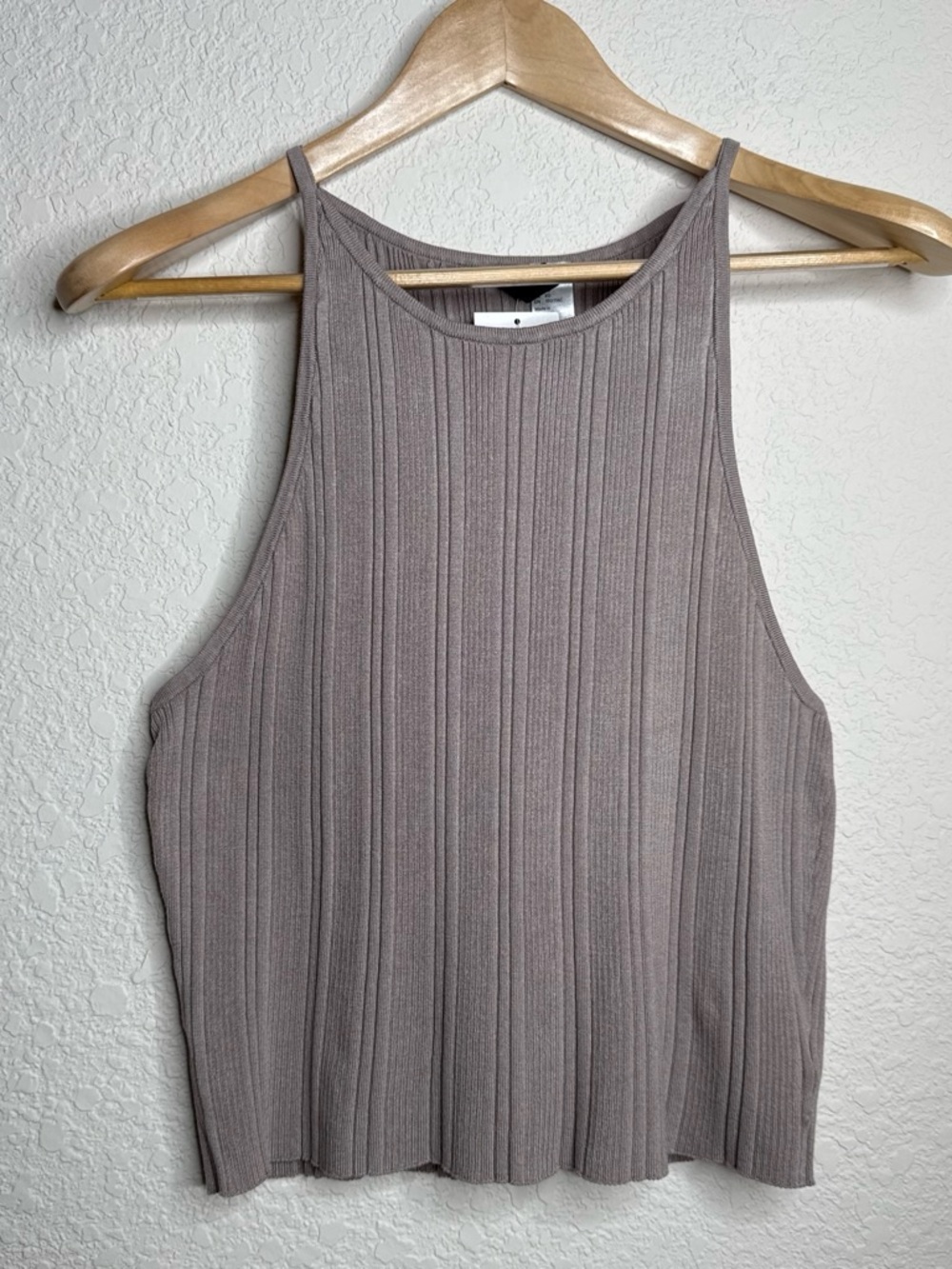 H&M Divided Ribbed Halter Tank Top, NWT, Size XL, Stretchy Cropped